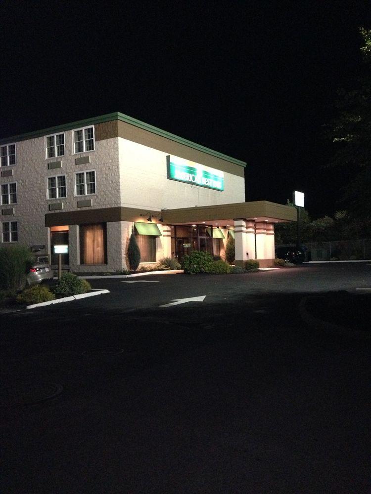 Howard Johnson By Wyndham Portsmouth Kültér fotó